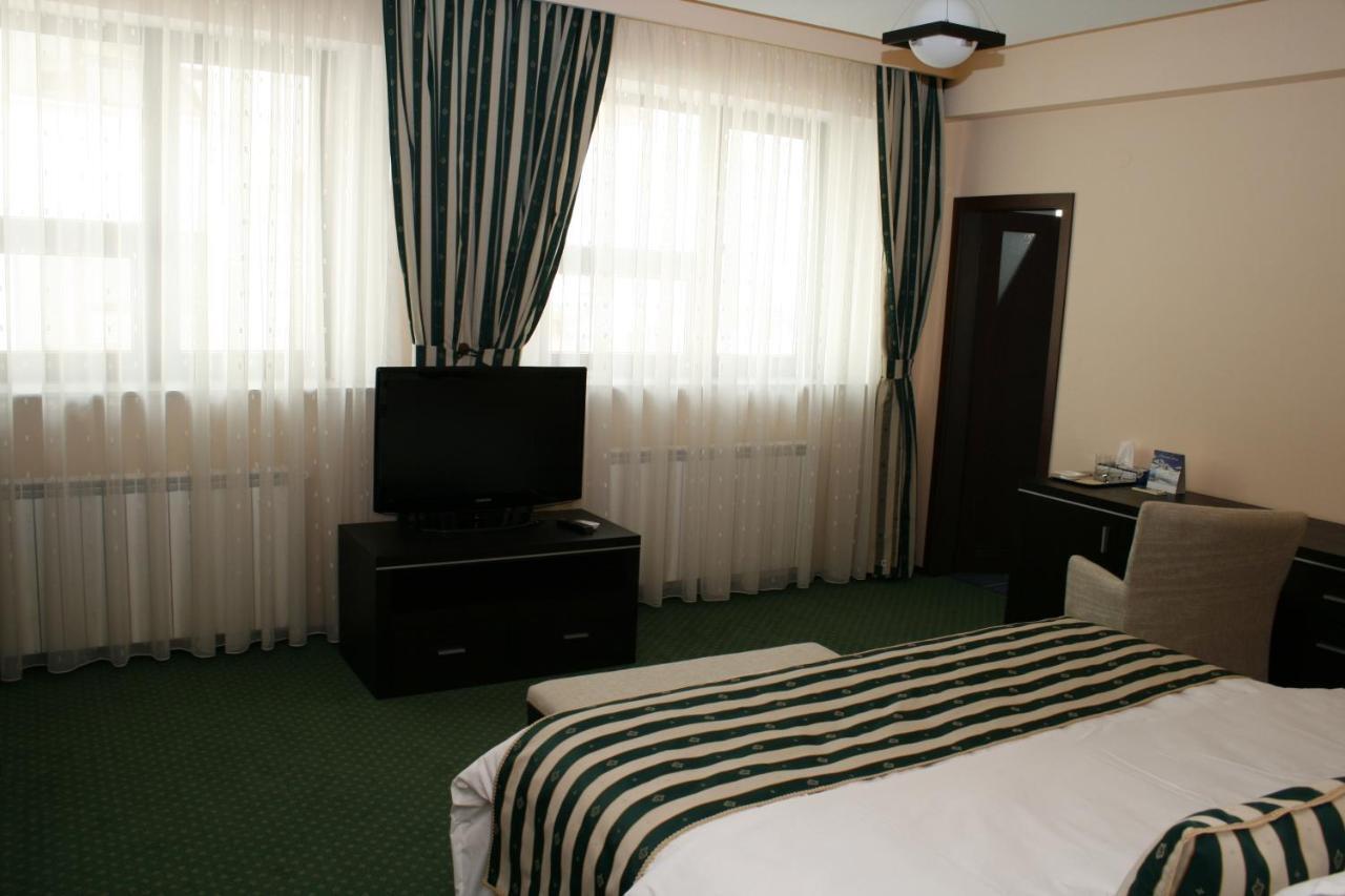 Pensiunea President Deva Kamer foto